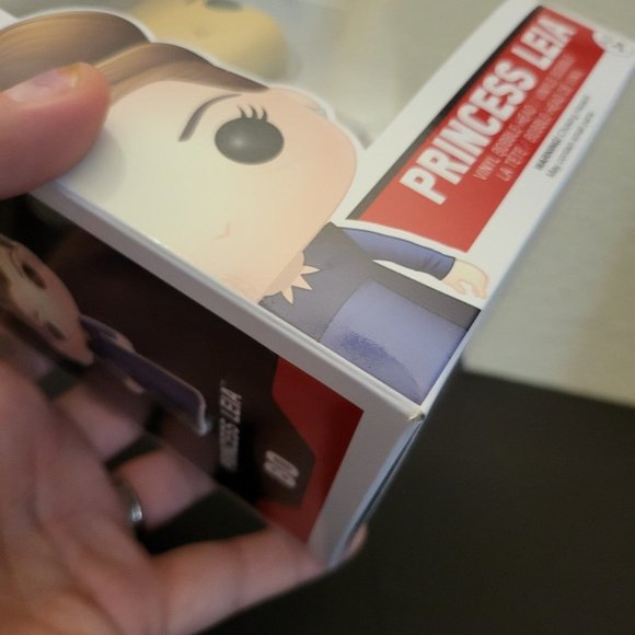 Star Wars (The Force Awakens) Princess Leia Funko Pop - Picture 8 of 11